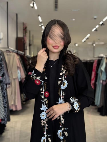 عباية D513 - تطريز ملون