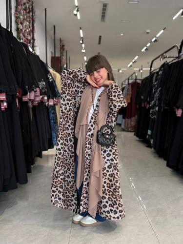 عبايه D5041 - بقماش تايجر نص بشت بني