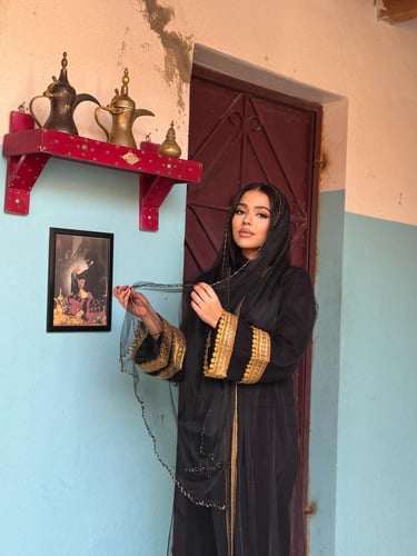 عباية مذهبة D216