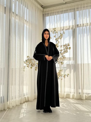 عباية D4 - اسود