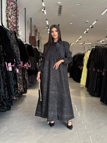 عباية D658 - قماش تفته نصف كلوش مبطنه