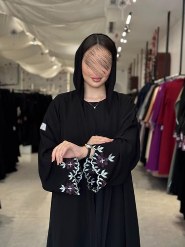 عباية D571 - قماش انترنت تطريز اكمام قصة ربع كلوش...