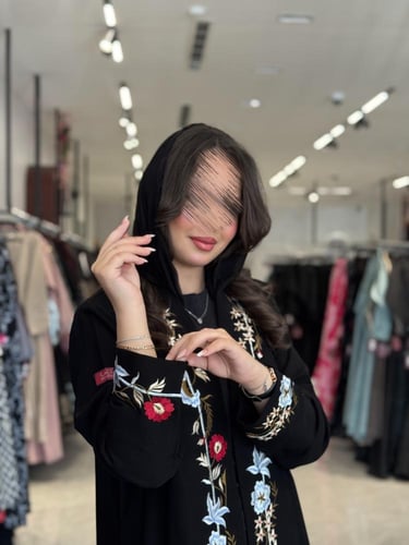 عباية D513 - تطريز ملون