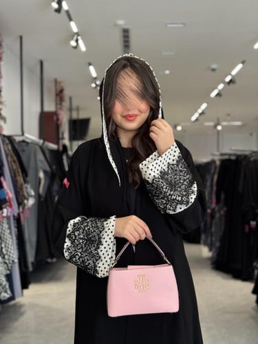 عباية D538 - اكمام دانتيل مبطنة