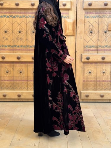 D192-مطرز عنابي