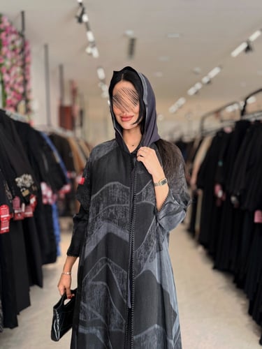 عباية D5019 - نص كلوش بقماش حرير تركي مموج بقيطان...