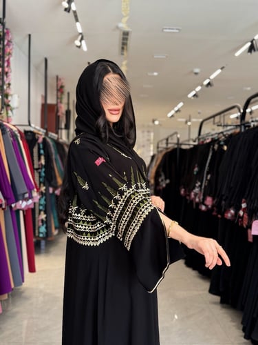 عباية D901 - بقماش ملكي نص كلوش بتطريز - زيتي