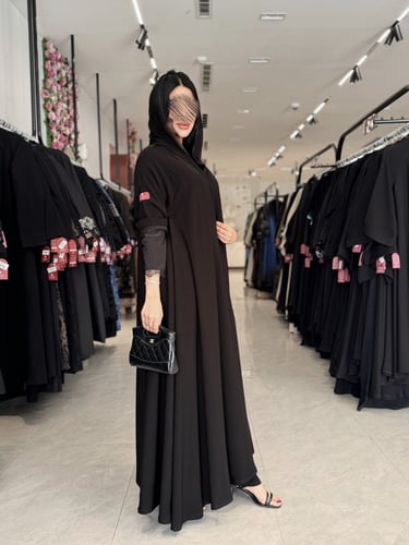 عباية D5000 - دبل كلوش بقماش كريب ملكي اكمام استرت...