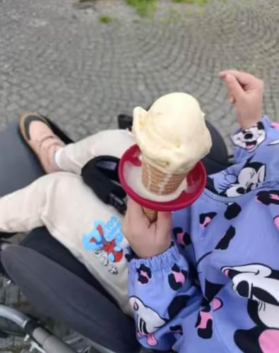 حامل ايسكريم مانع للتنقيط من السيلكون قابل لإعادة...