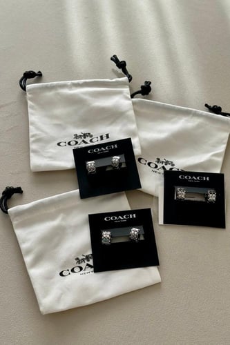 حلق كوتش _ مونوغرام فضي