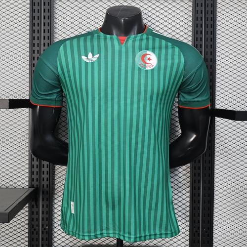 تيشيرت منتخب الجزائر نسخة لاعبين 2026