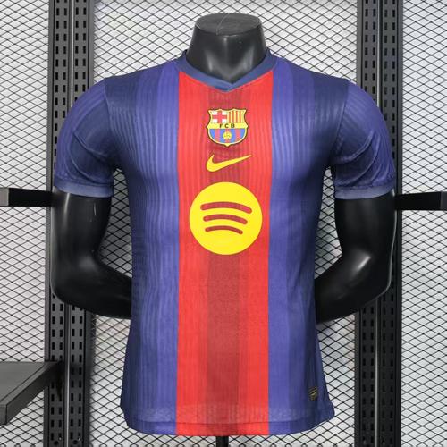تيشيرت برشلونه نسخة لاعبين 2025