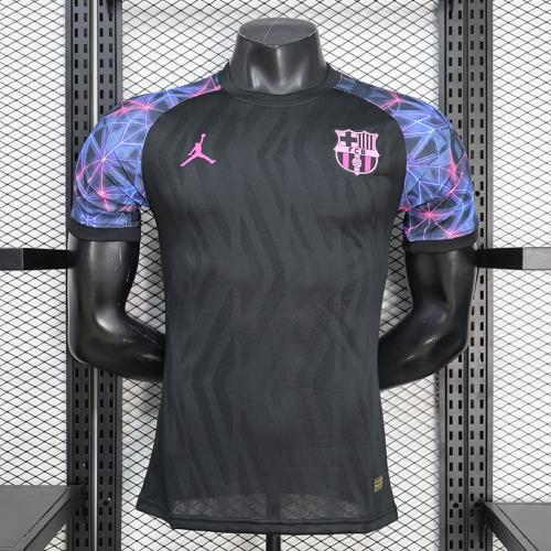 تيشيرت برشلونه نسخة لاعبين 2026