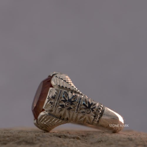 خاتم بحجر زبرجد صياغة غلام