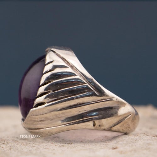 خاتم بحجر اماتيست