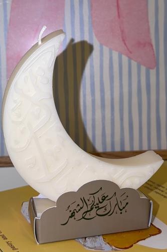 Ramadan candle distributions