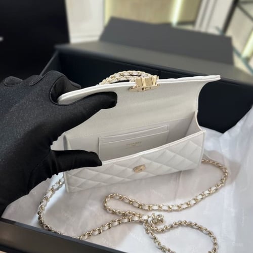 شانيل كيلي 23