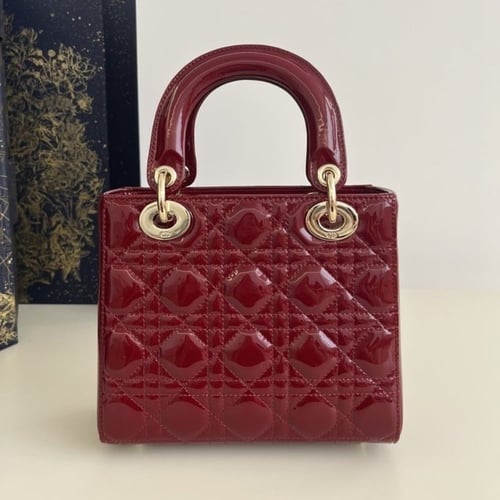 ليدي ديور سمول