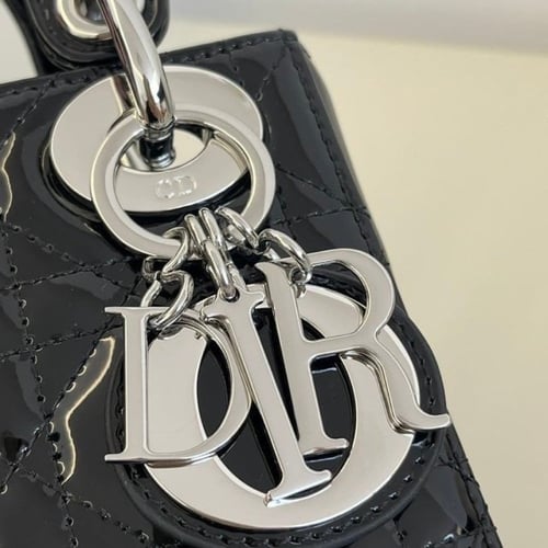 ميني ليدي ديور