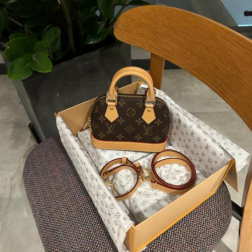 لويس فيتون مايكرو بيبي كلوني