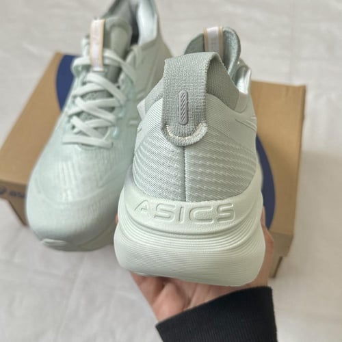 GEL-NIMBUS 27 Pure Aqua.