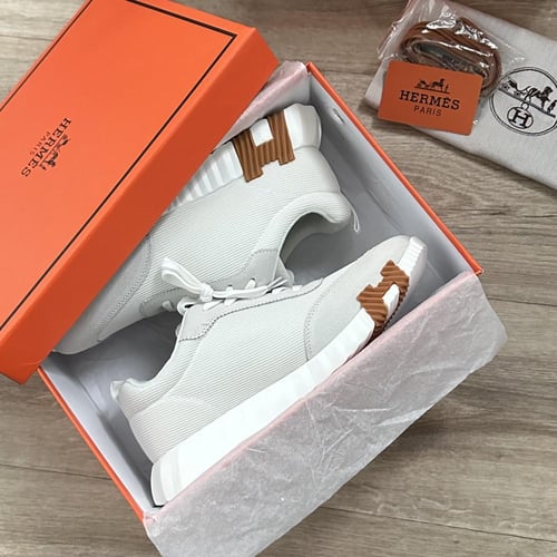 "Bouncing Sneaker "White