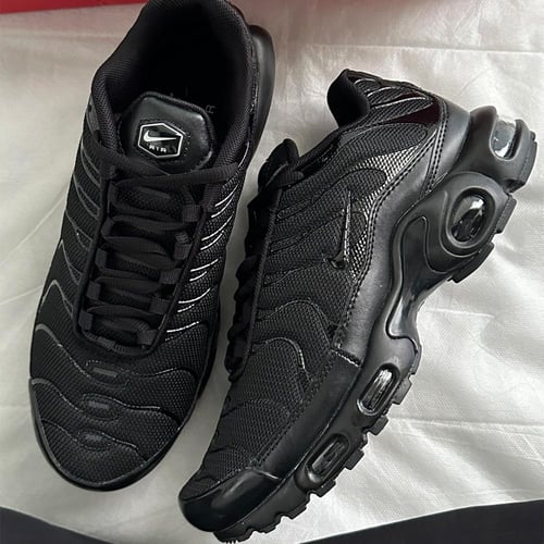 Air Max Plus "Triple Black"