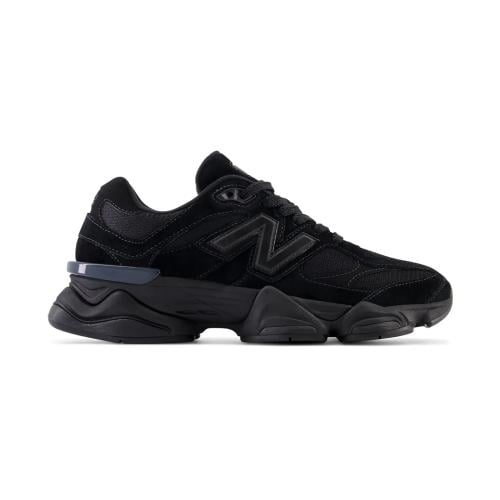 New Balance 9060 triple black'