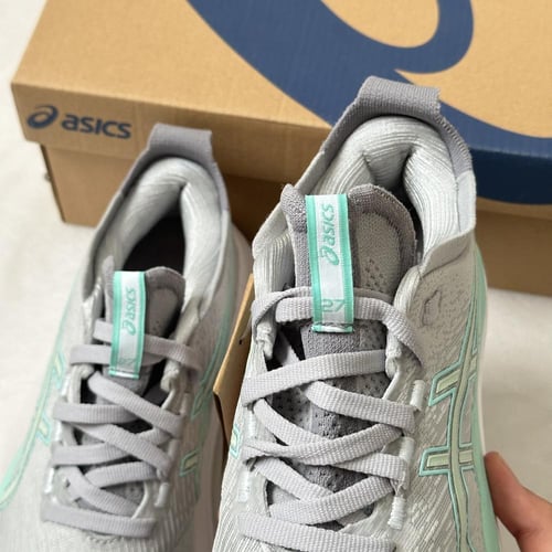 GEL-NIMBUS 27 Piedmont Grey