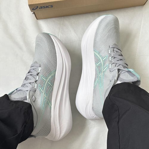 GEL-NIMBUS 27 Piedmont Grey