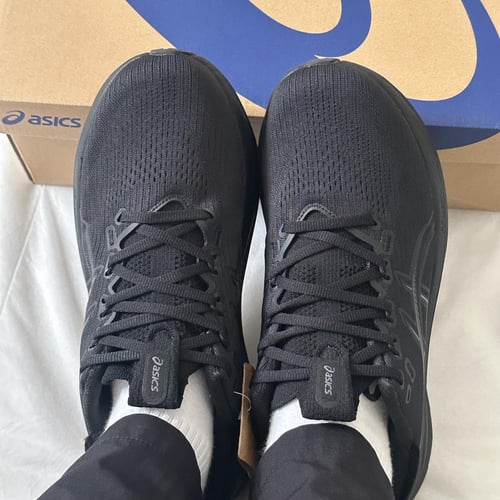 GEL-NIMBUS 28 ' Black