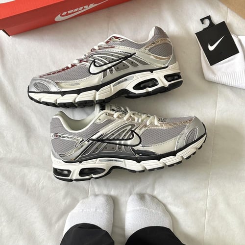 Air Max Moto 2K "silver beige black