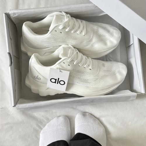 Alo Runner ‘ white