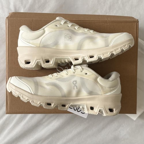 Loewe x On Cloudventure ivory
