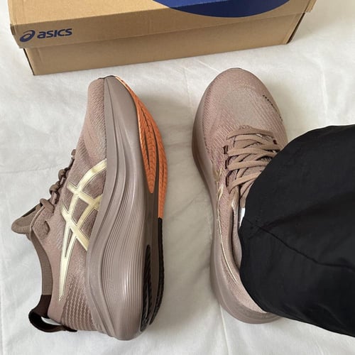 GEL-NIMBUS 27 Luxe Taupe Grey