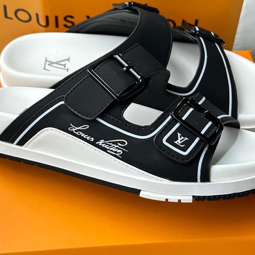 "LV " ابيض اسود