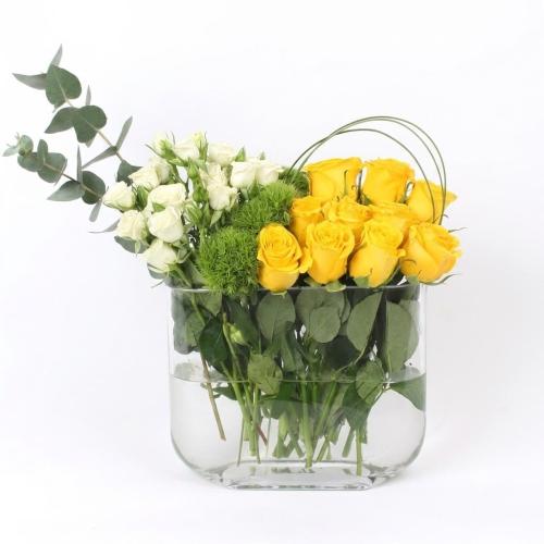 فازة ورد اصفر طبيعي