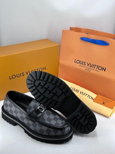حذاء LV Loafers رسمي