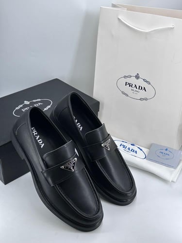 حذاء PRADA رسمي