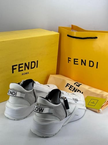 حذاء Fendi Flow
