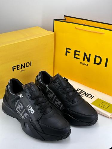 حذاء Fendi Flow