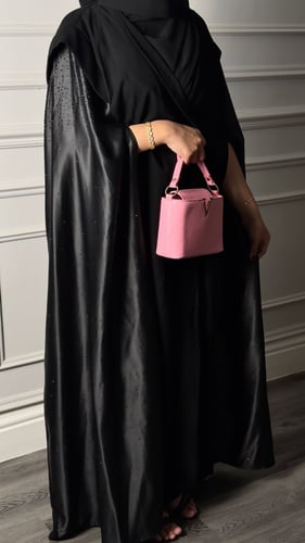 Shomoukh abaya