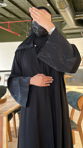 عباية سادة مفتوحة أكمام مختلفة 0.14