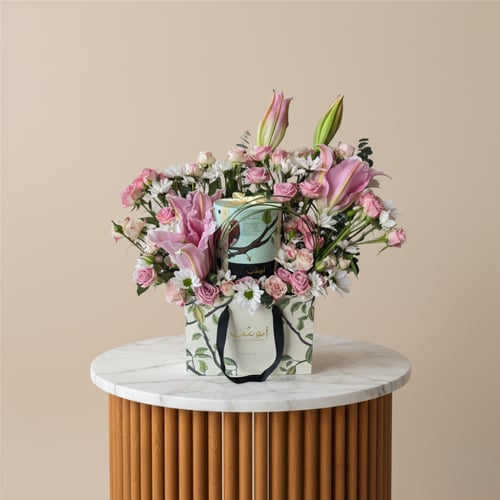 شوكلت انوش مع ورد