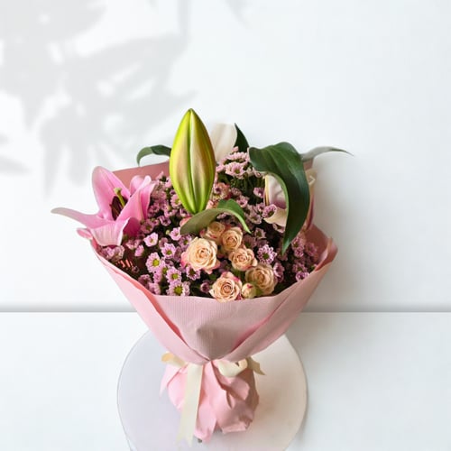 بوكية ورد الاقحوان و الكازا بتغليف وردي