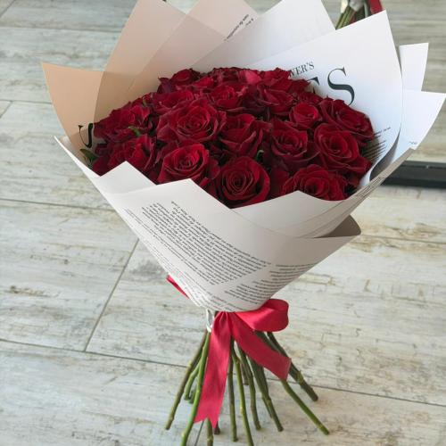 باقه دلال الحب "ورد جوري احمر"