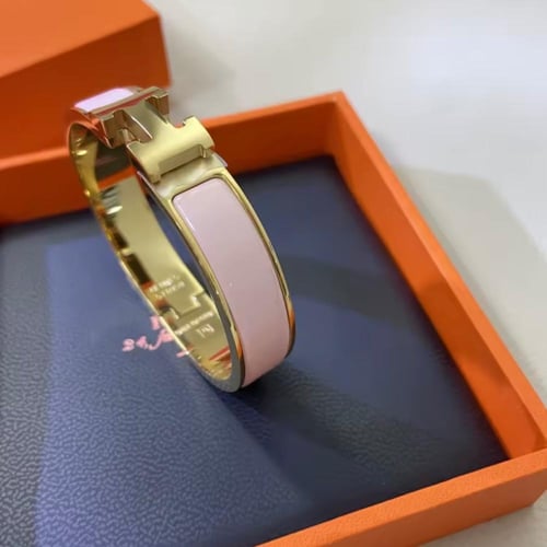 تنسيق ديور وكارتير 3 اساور و 1 سلسال