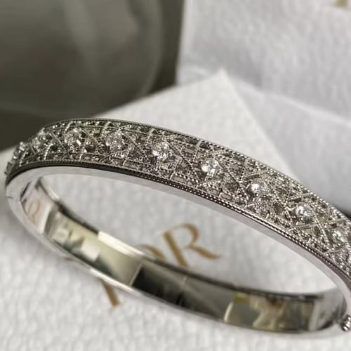 اسوارة ديور مع اللماس جوده عاليه