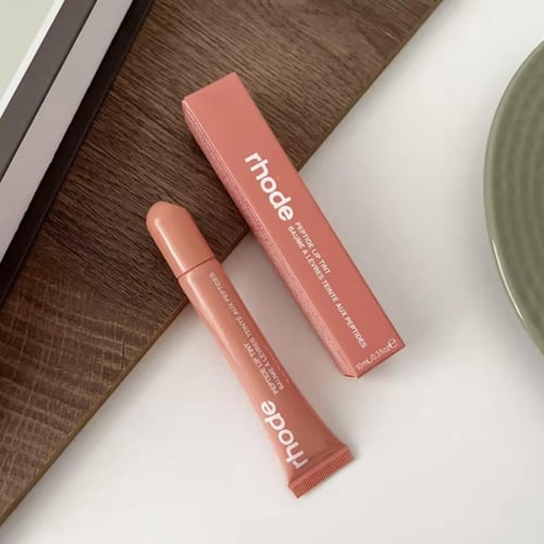 شنطة رود مع بلشر وروج rhode ارفق لون الروج والبلشر...