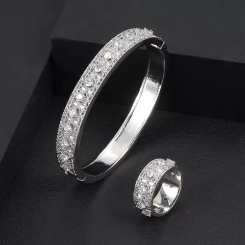 بناجر ديور طقم اسواره وخاتم قابل للتعديل متوفر لون...